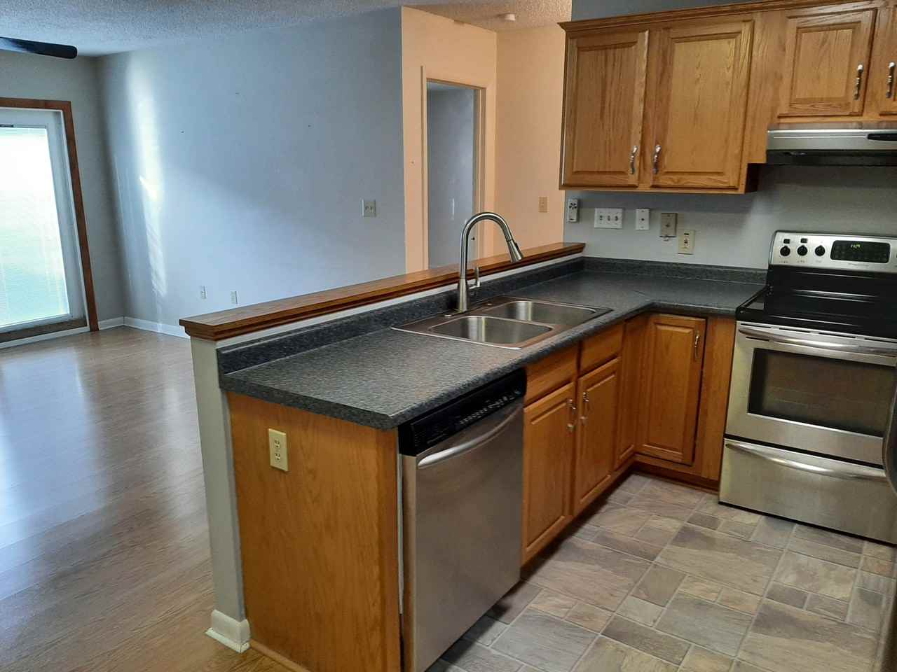 582 Moull Street #582B - Photo 3 of 9