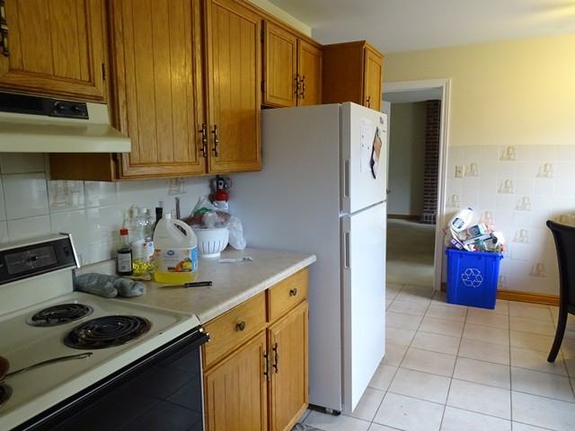 165 Country Club Drive - Photo 4 of 17