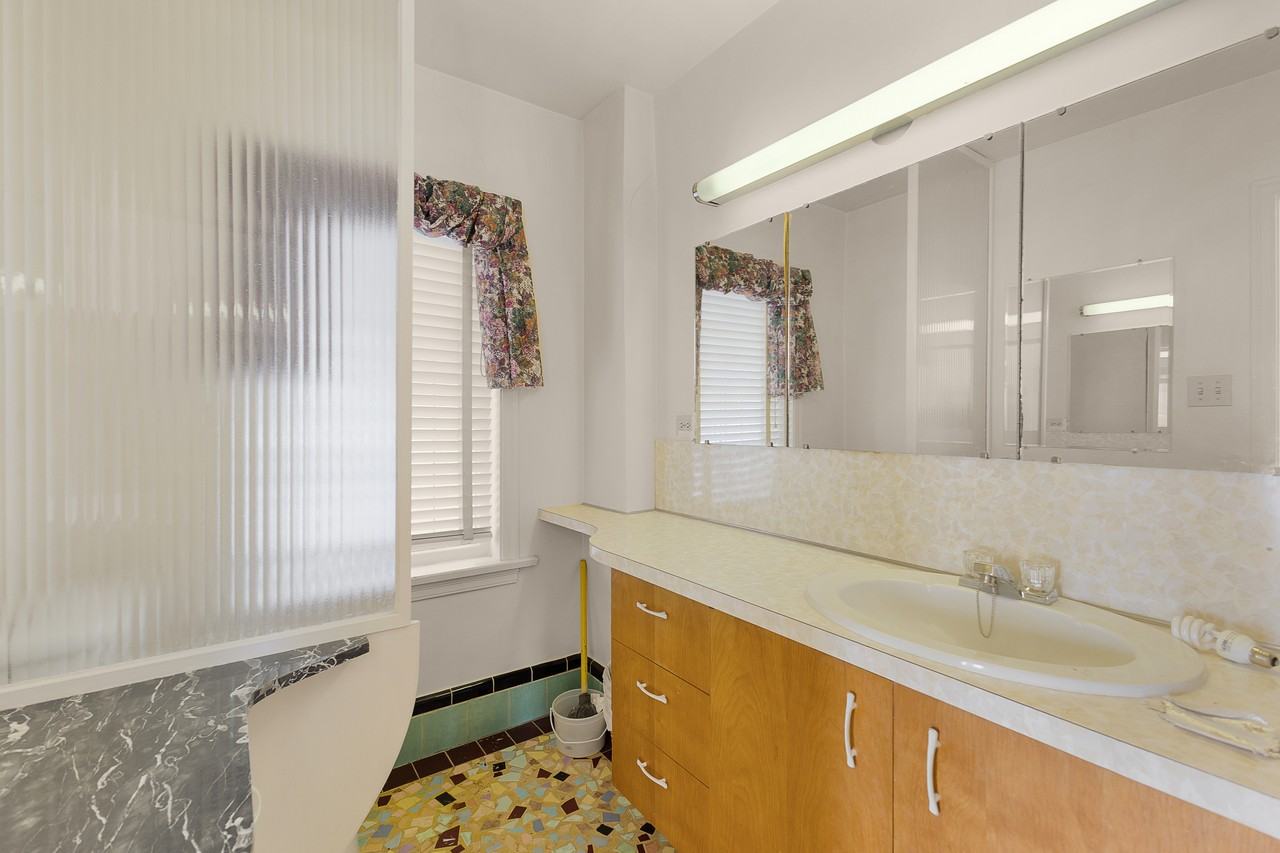 14458 Marine Drive - Photo 2 of 25