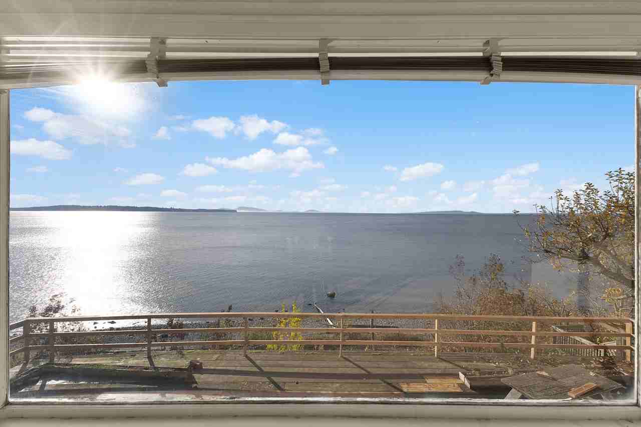 14458 Marine Drive - Photo 4 of 25