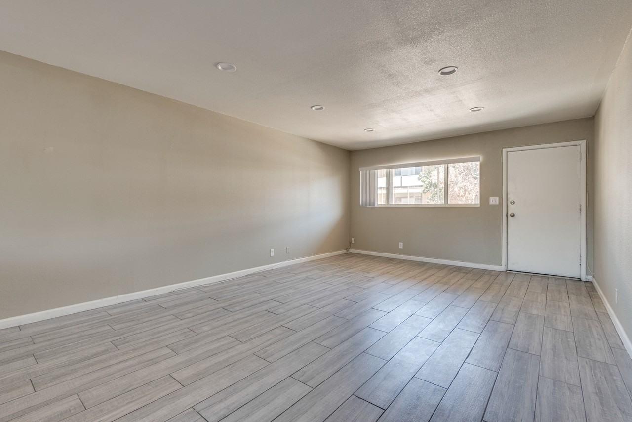 356 E Desert Inn Rd #207 - Photo 2 of 16