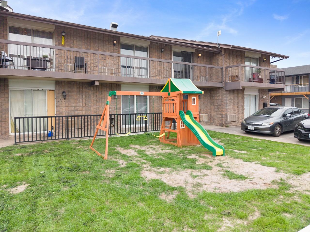 Avalon Residences - Photo 5 of 7