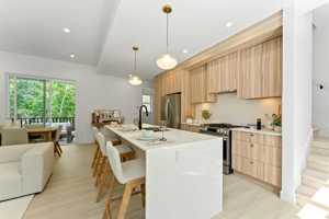 featured image of 8924 Cedar Street #4