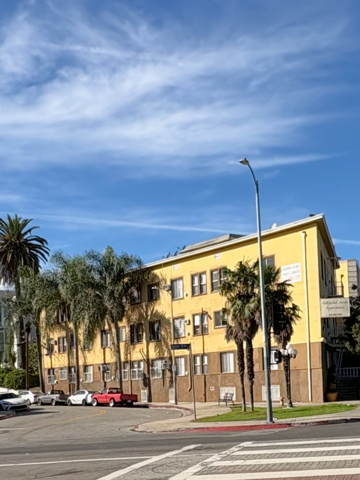 BONAIR - Photo 3 of 6