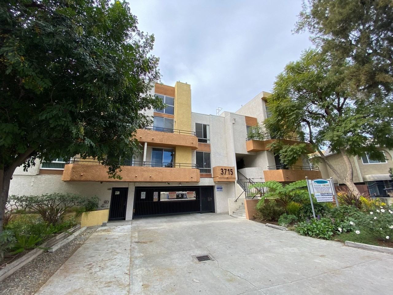 can371 - Photo 2 of 36