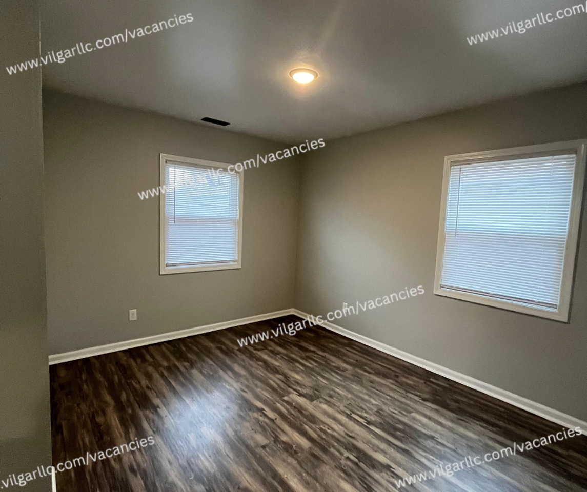 6347 Nebraska Ave - Photo 5 of 17