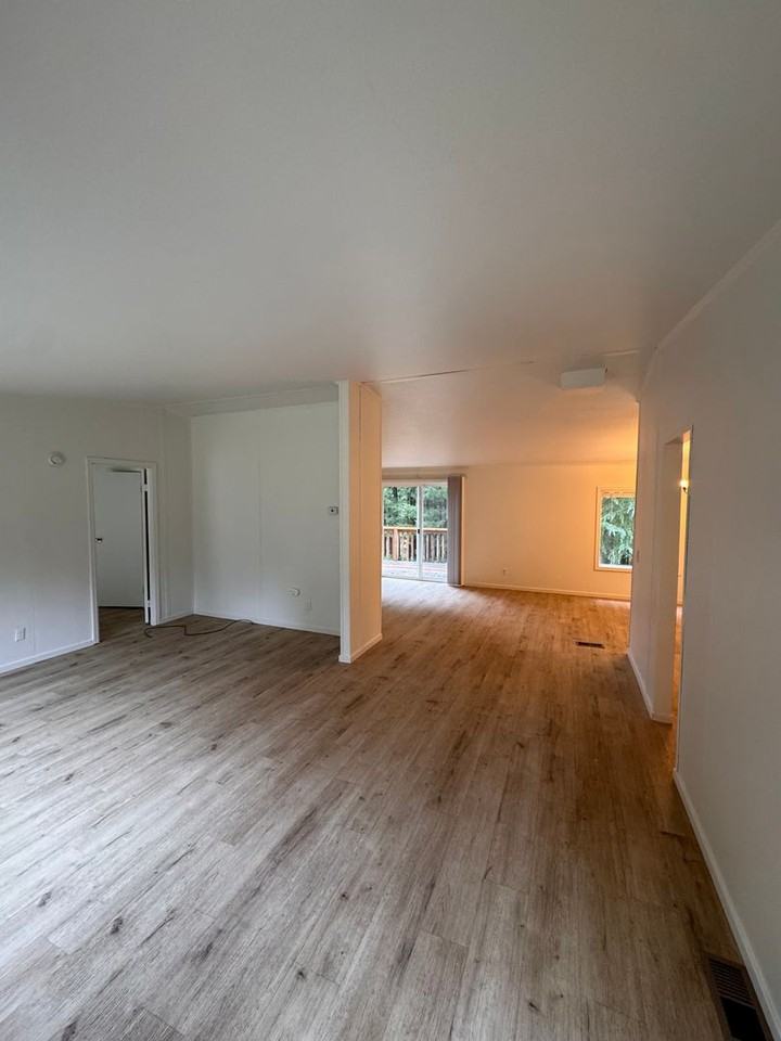 39013 Ne 207th Ave - Photo 2 of 18