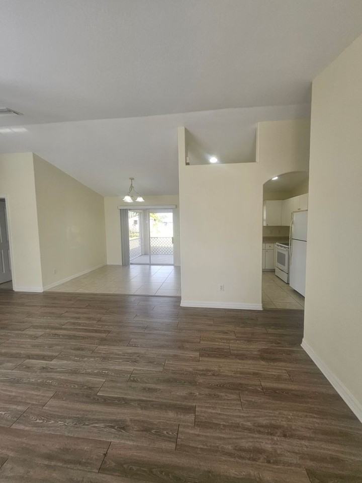 7450 Blutter Rd - Photo 7 of 34