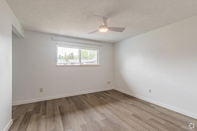 3208 Se 136th Ave - Photo 6 of 21
