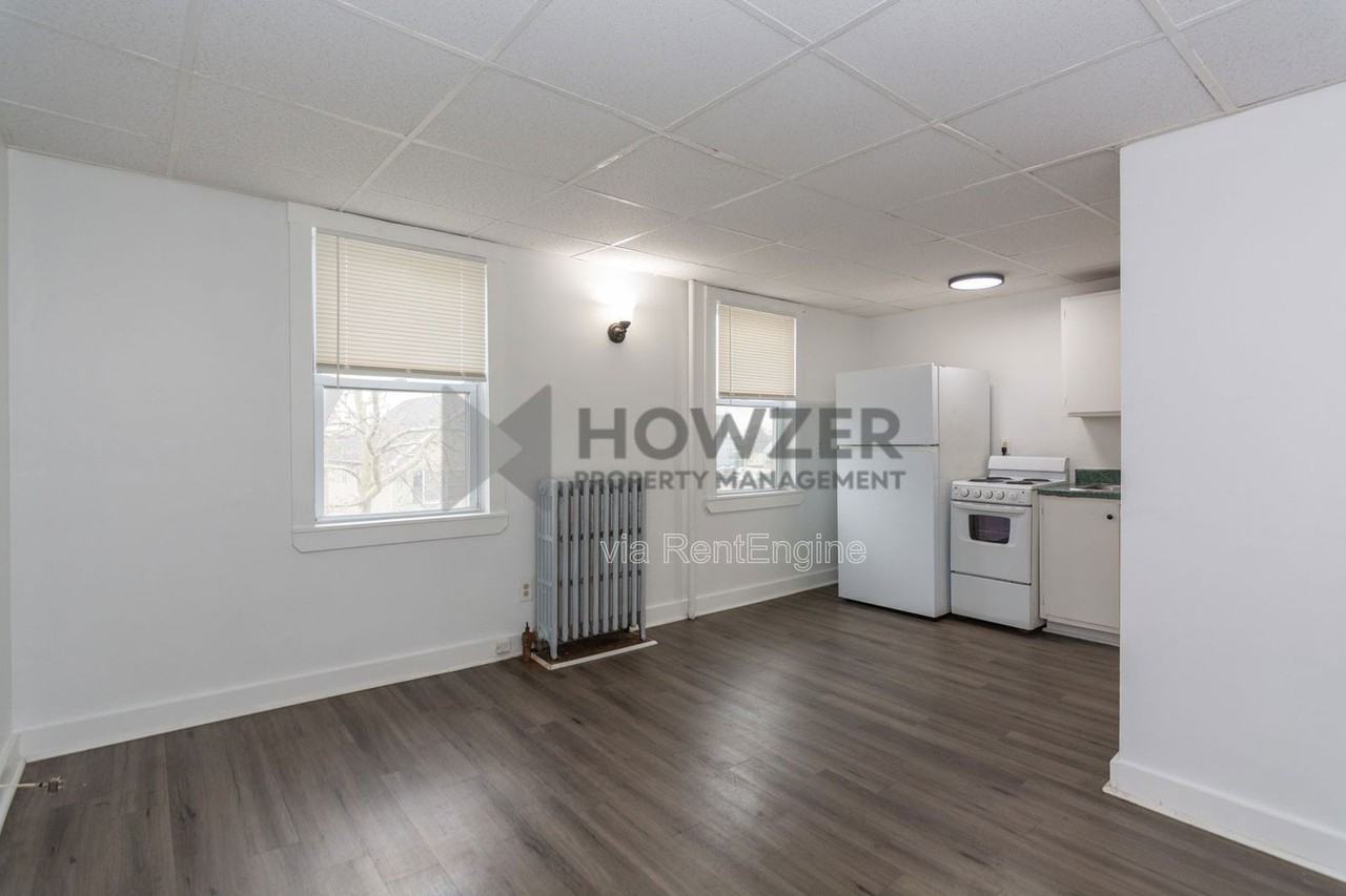 109 Green St #6 - Photo 6 of 15