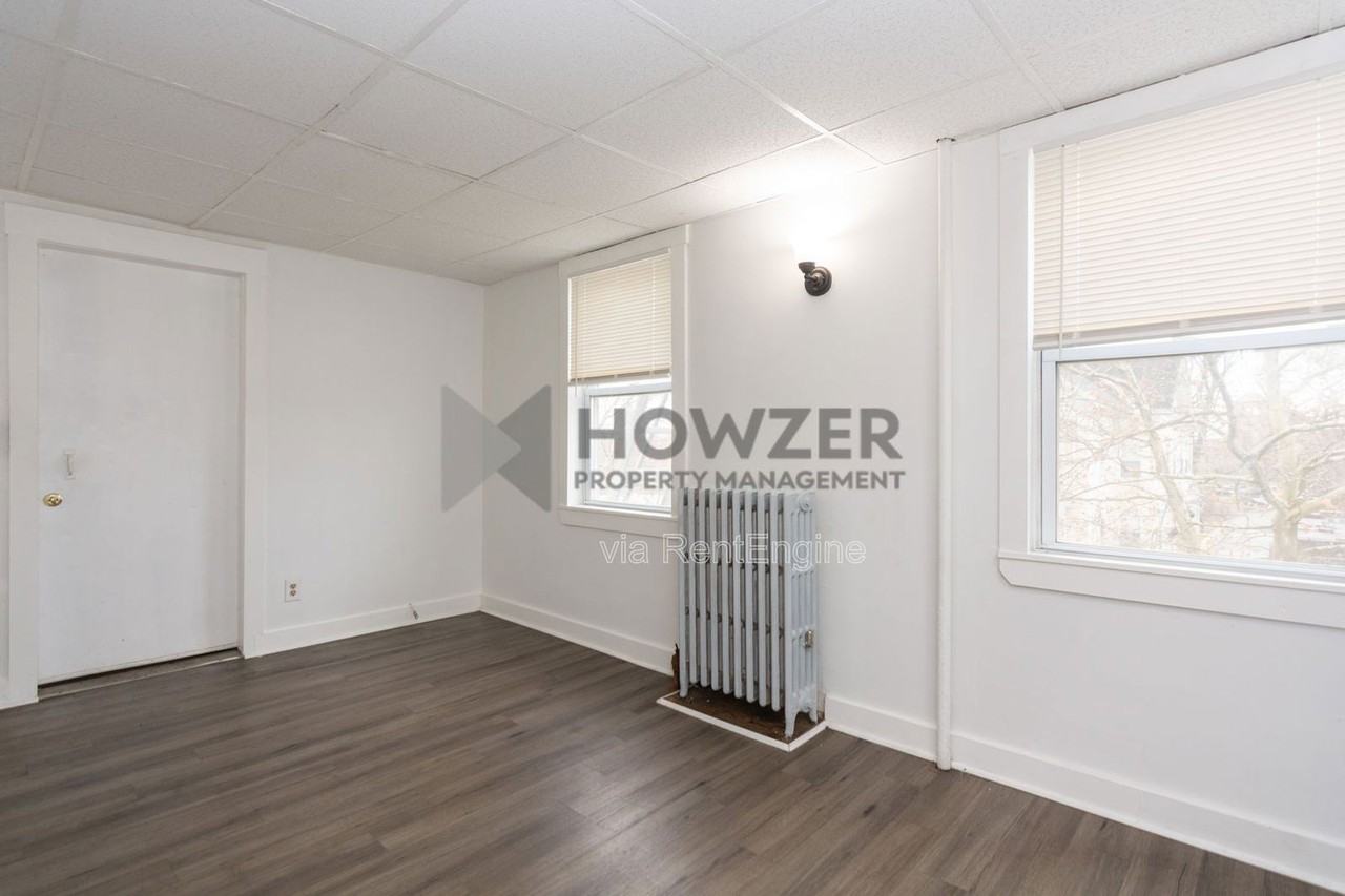 109 Green St #6 - Photo 7 of 15
