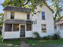 featured image of 461 East Garfield Avenue