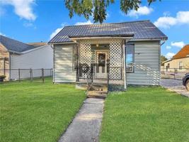 featured image of 2808 Champaign Avenue