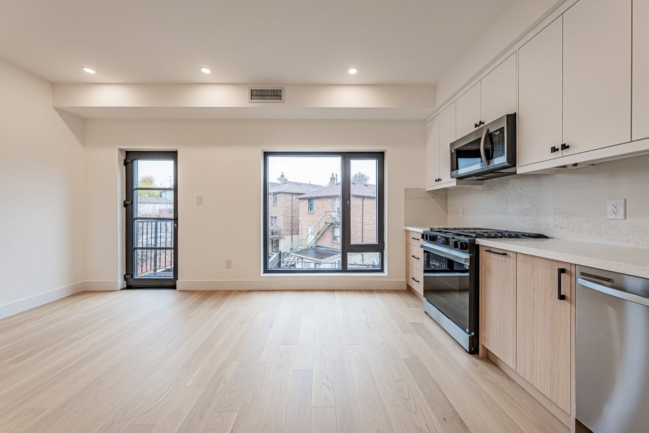 14 Holmesdale Road #201/301/PH - Photo 5 of 50