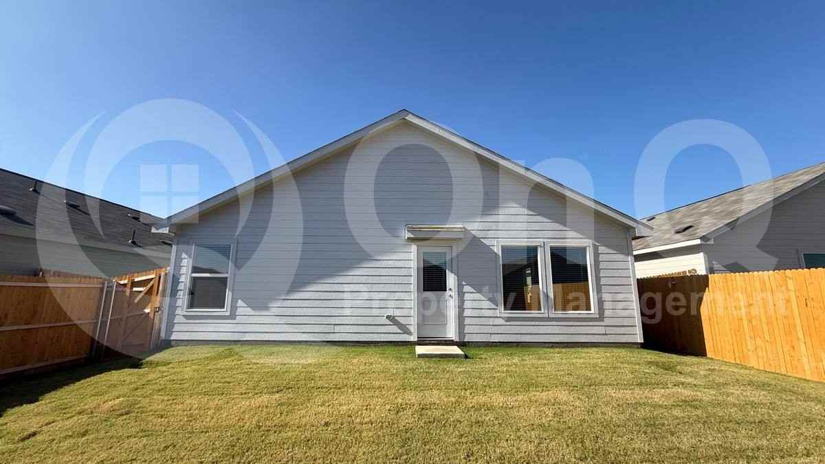 6725 6725 Haines Dr - Photo 5 of 10