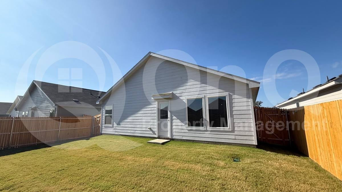 6725 6725 Haines Dr - Photo 7 of 10