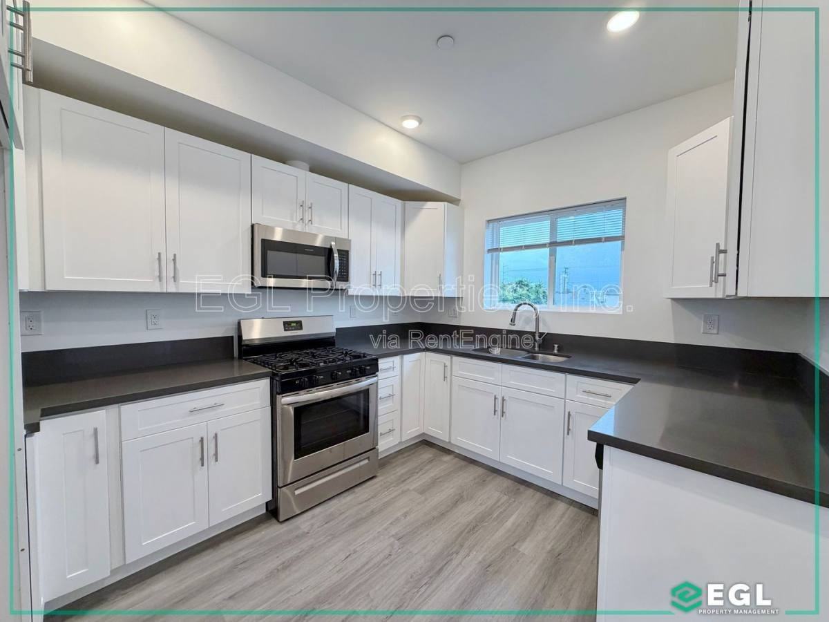 10501 Buford Ave #J - Photo 2 of 10