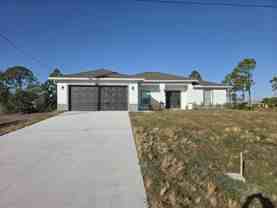 4010 Northeast 23rd Place - Photo 1 of 1