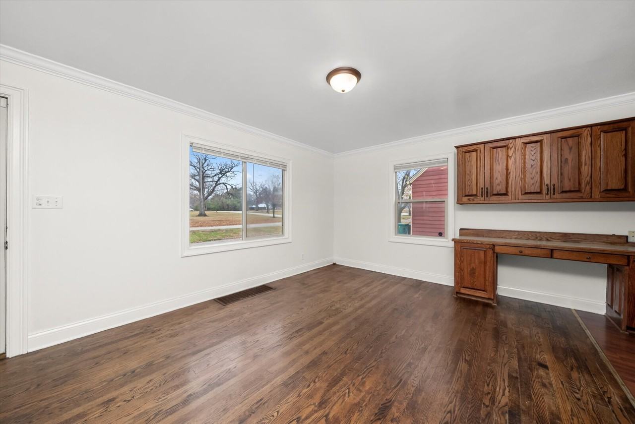 2512 Salem Blvd - Photo 7 of 21