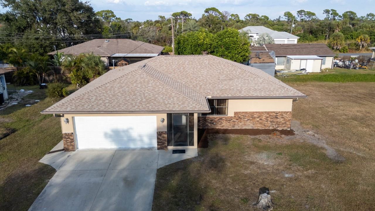 1176 Panda Rd - Photo 7 of 39