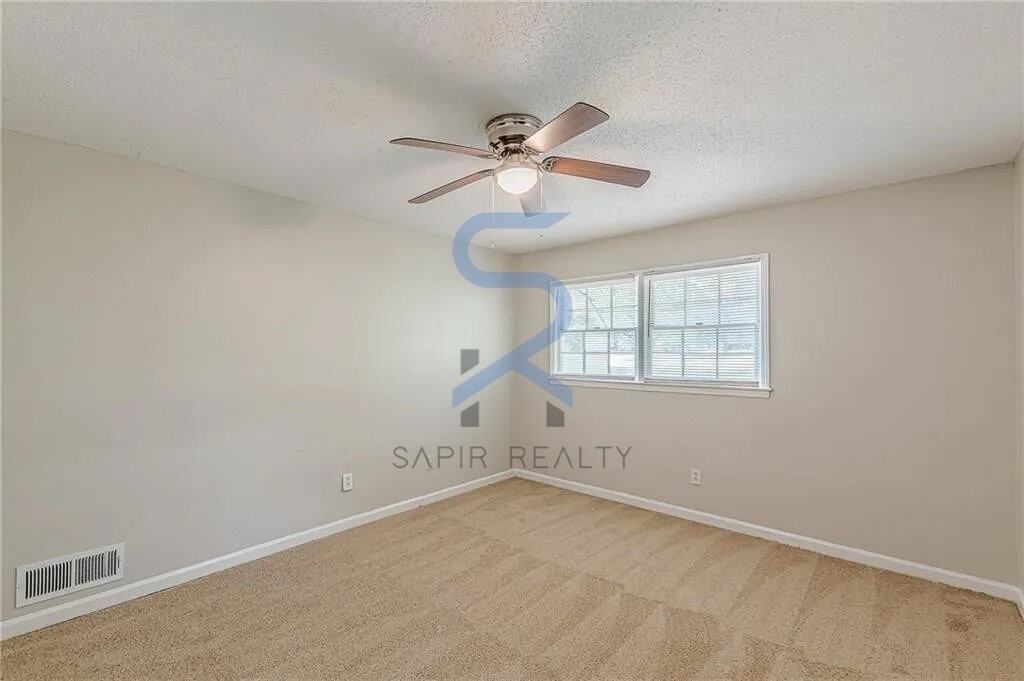 3661 Boring Rd - Photo 7 of 43