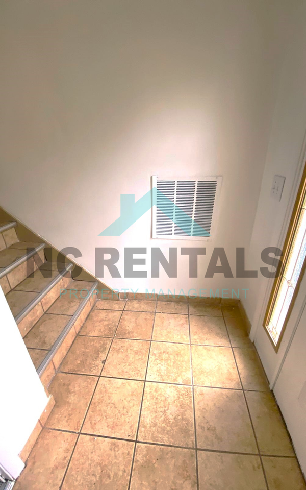 730 Motor Rd - Photo 6 of 35