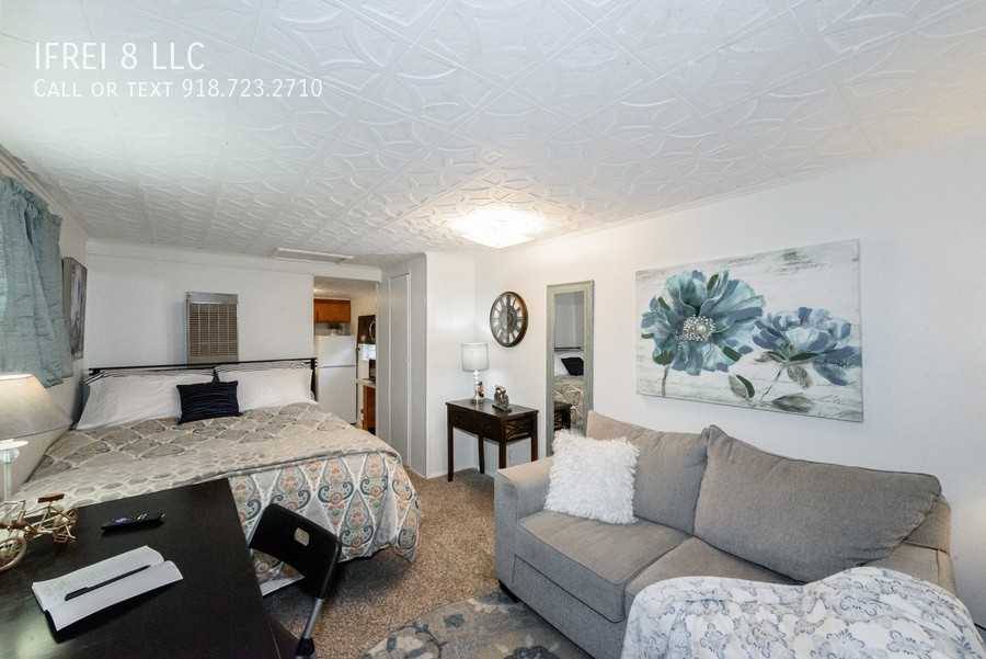 1227 South Gary Avenue East