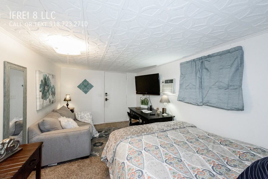 1227 South Gary Avenue East - Photo 2 of 7