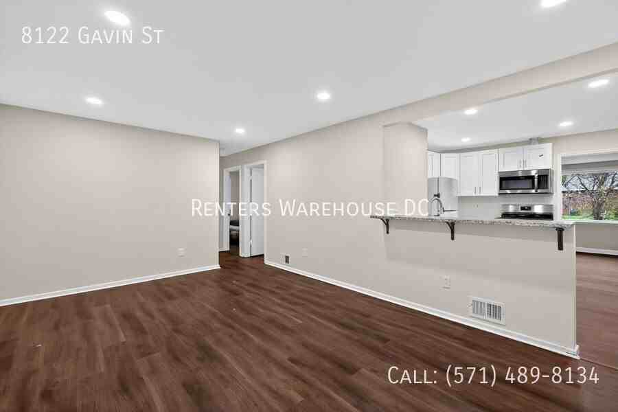 8122 Gavin St - Photo 3 of 15