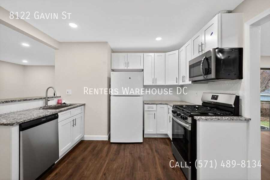 8122 Gavin St - Photo 4 of 15