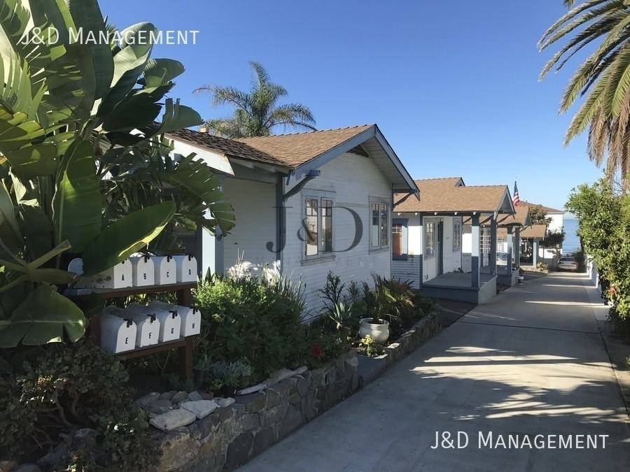 1320 Ocean Ave #C - Photo 4 of 21