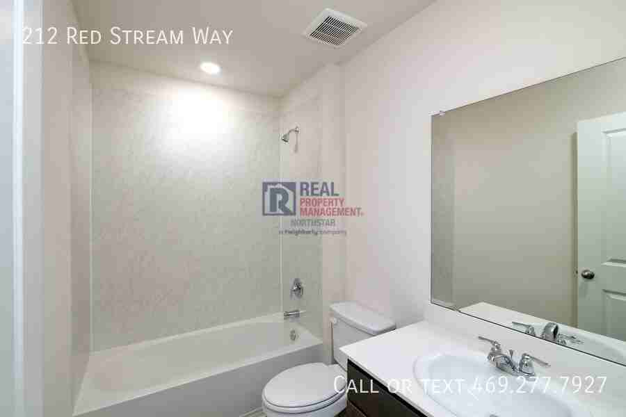 212 Red Stream Way - Photo 3 of 22