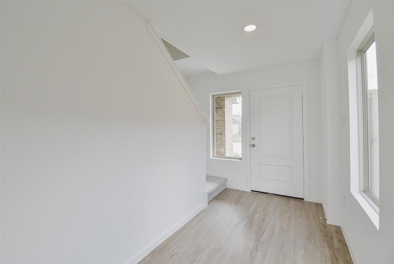 18566 Cepagatti Dr #18566 - Photo 7 of 35