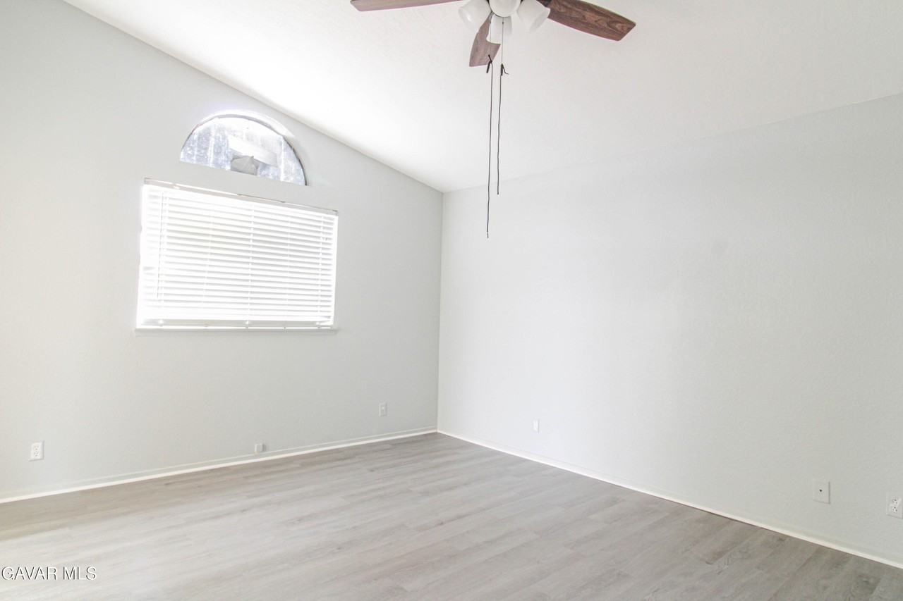 45809 Evelyn Court #45809 - Photo 7 of 24