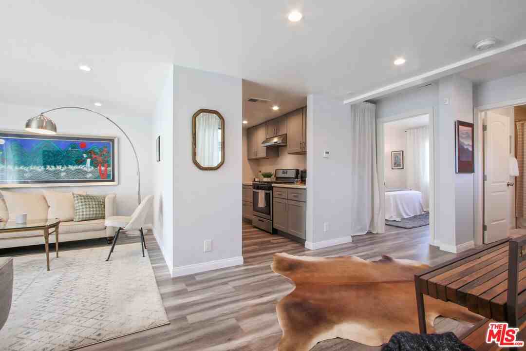 6438 Rhea Ave #6438 - Photo 4 of 9