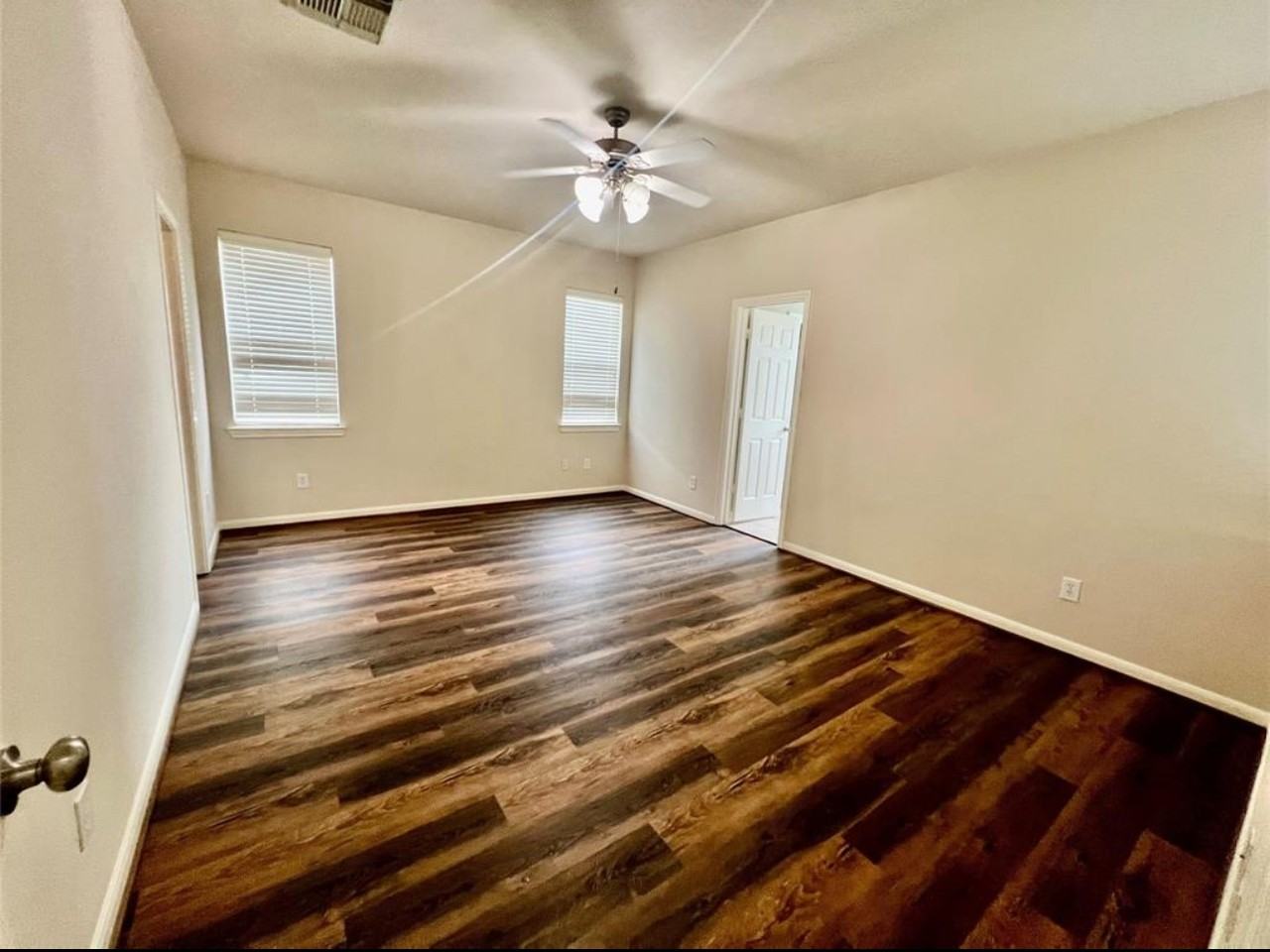 10511 Rustling Villas Ln #10511 - Photo 4 of 13