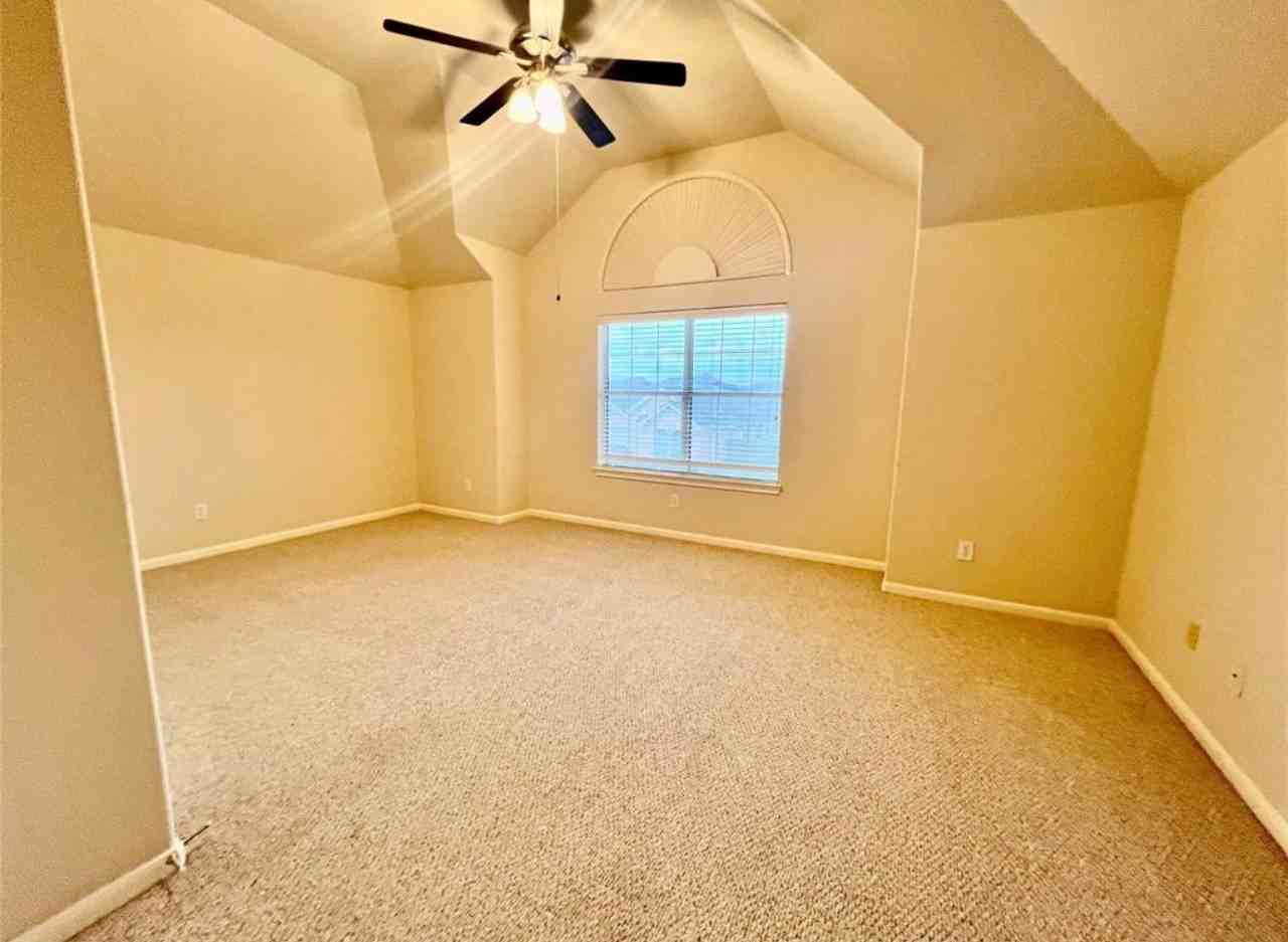 10511 Rustling Villas Ln #10511 - Photo 6 of 13