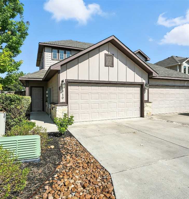 719 Gristmill Dr #7192A - Photo 3 of 37