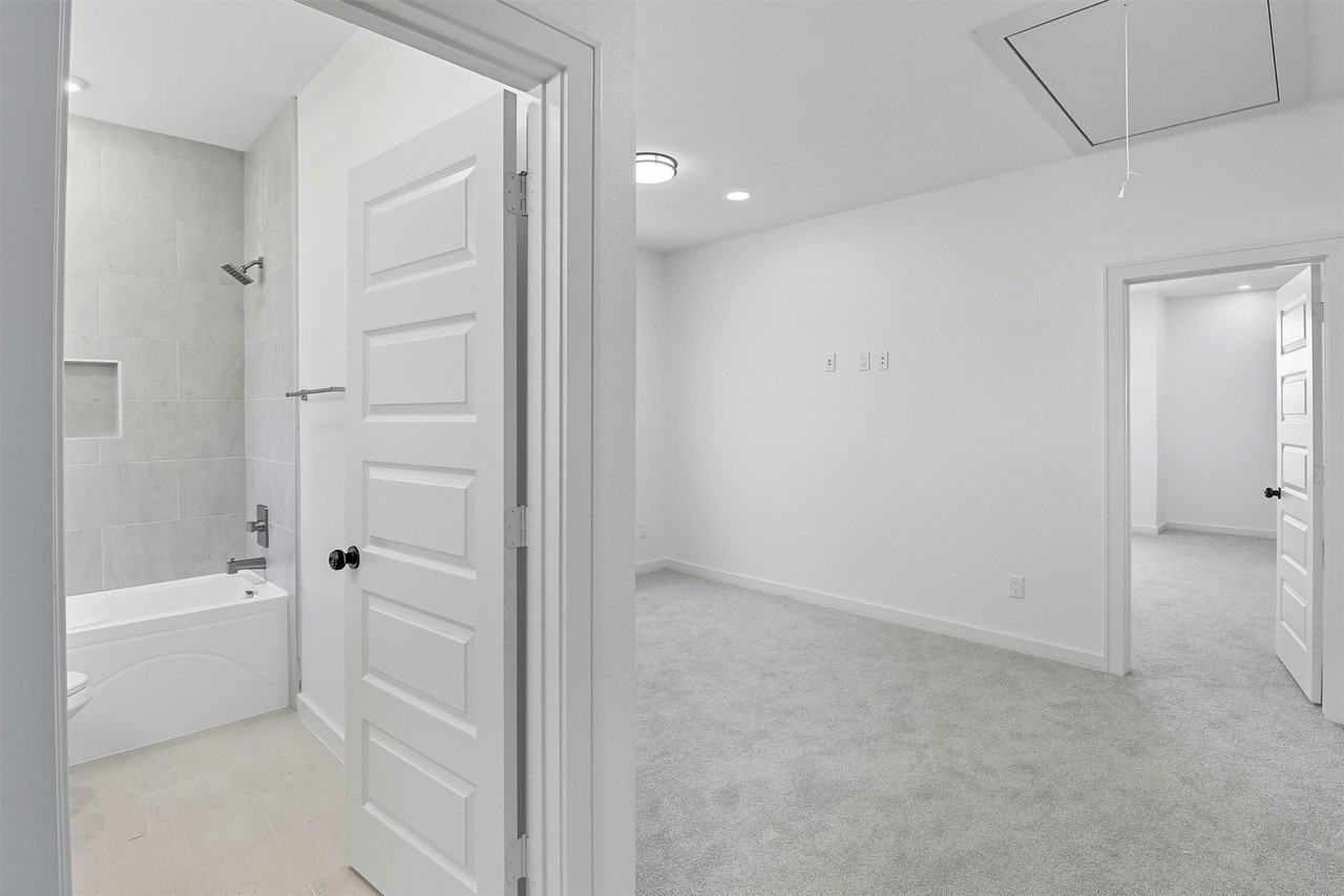 2927 El Fenice Ln #2927 - Photo 2 of 47