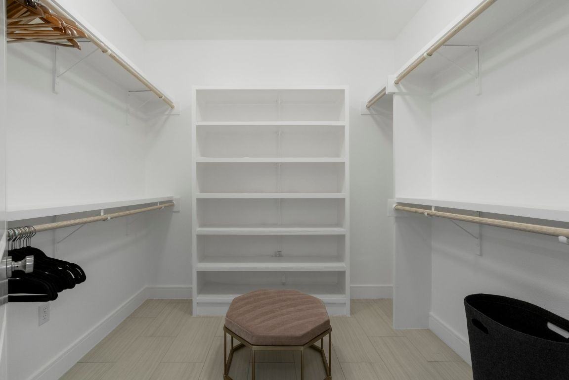 1148 Webberville Rd #1148-6 - Photo 4 of 34