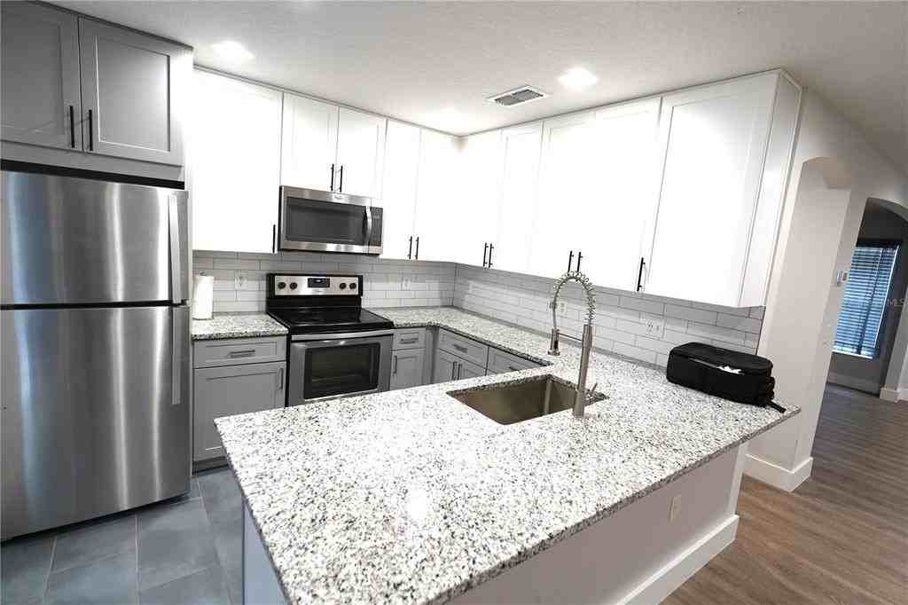 157 Owenshire Cir #157 - Photo 7 of 14