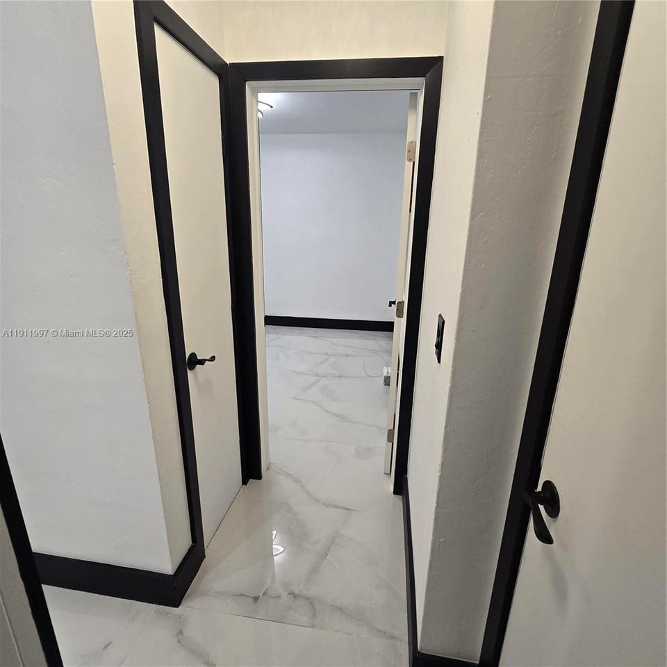 77 Nw 51st St #77REAR - Photo 3 of 14