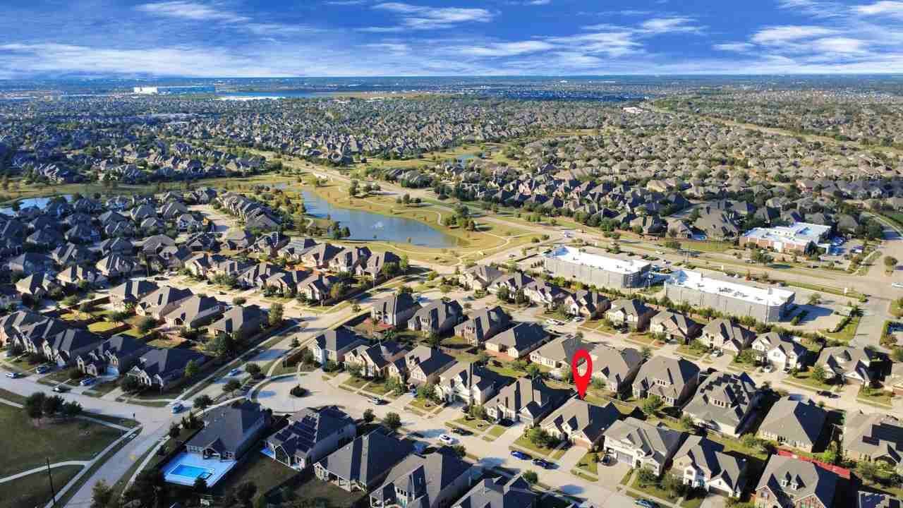 16906 Dalgety Ct #16906 - Photo 4 of 40