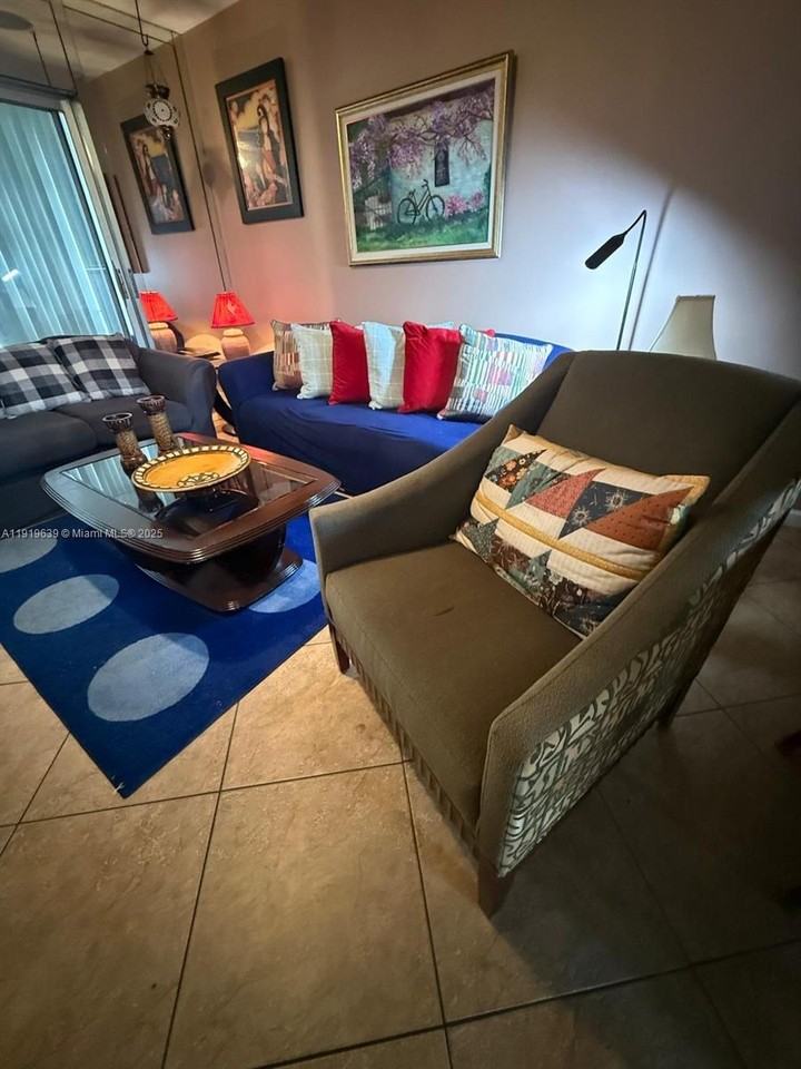 8220 Sunrise Lakes Boulevard #8220-309 - Photo 3 of 31