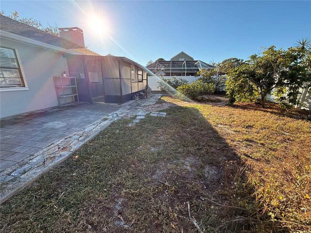 10922 Tailfeather Ct #10922 - Photo 3 of 18