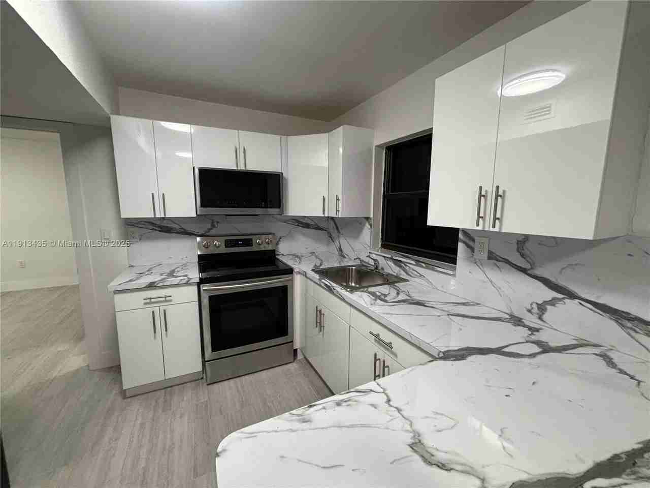 1799 Sw 36th Ave #1799-1 - Photo 3 of 14