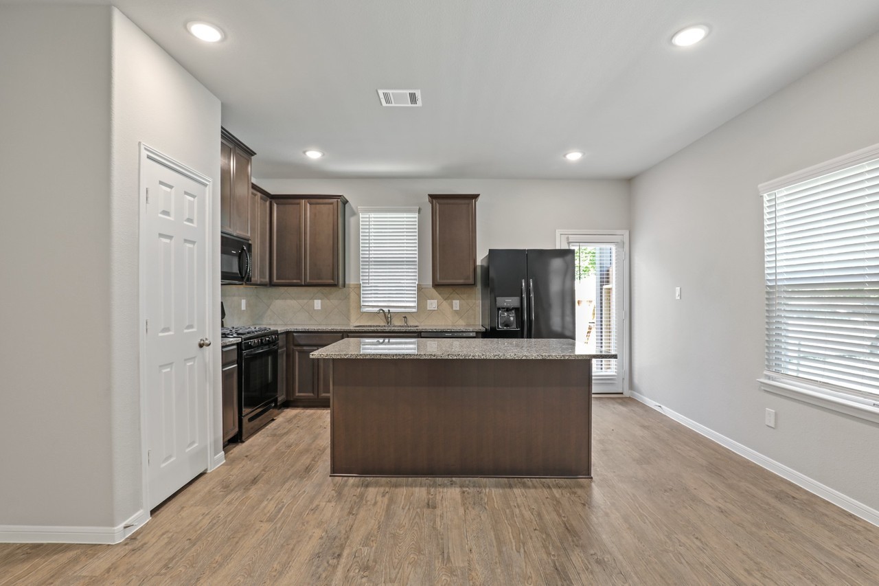13502 Axel Ln #13502 - Photo 2 of 35
