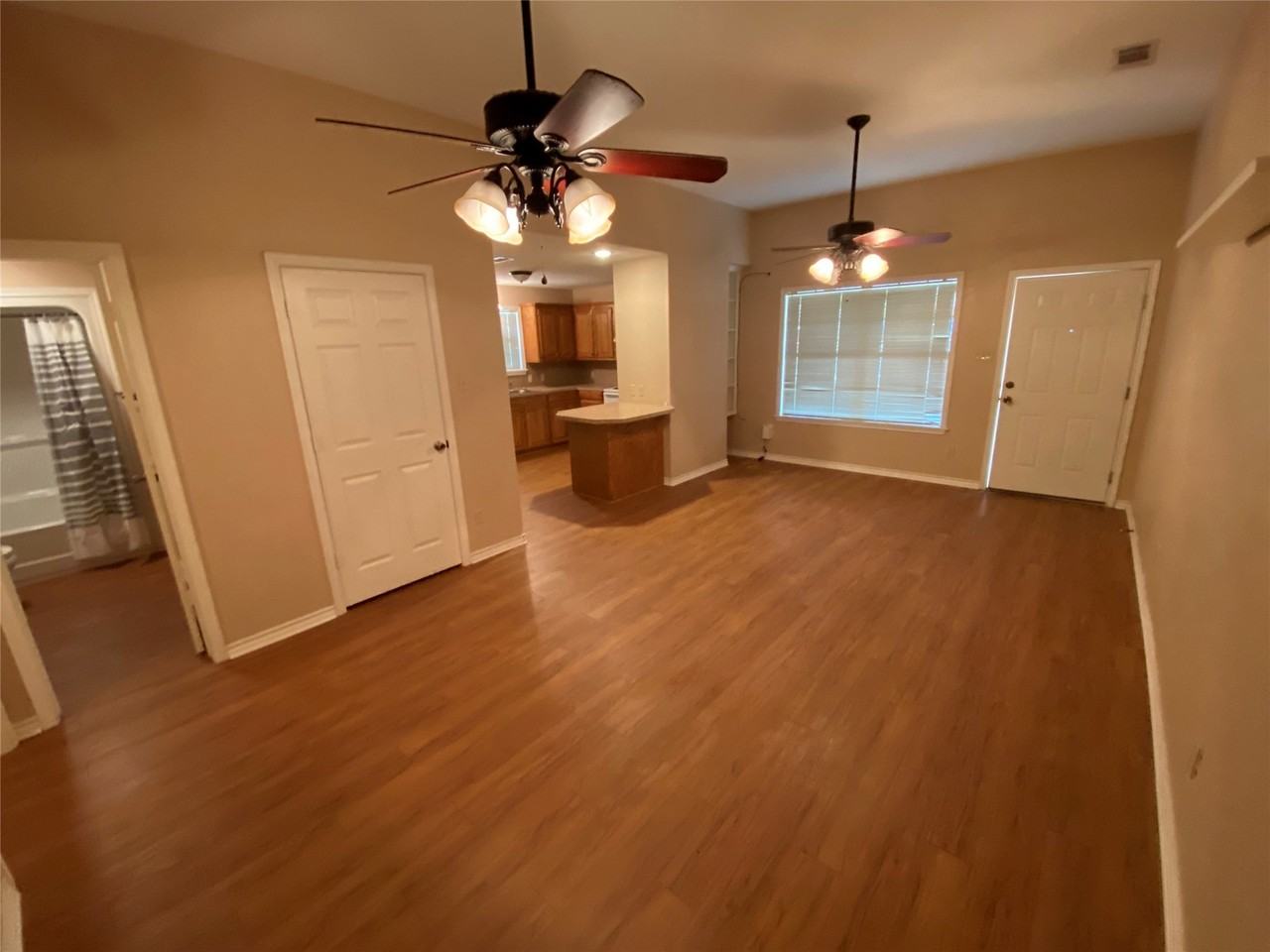 224 North Fairfield Street #224 - Photo 4 of 17