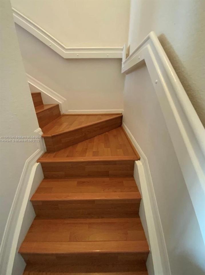 10805 Northwest 89th Terrace