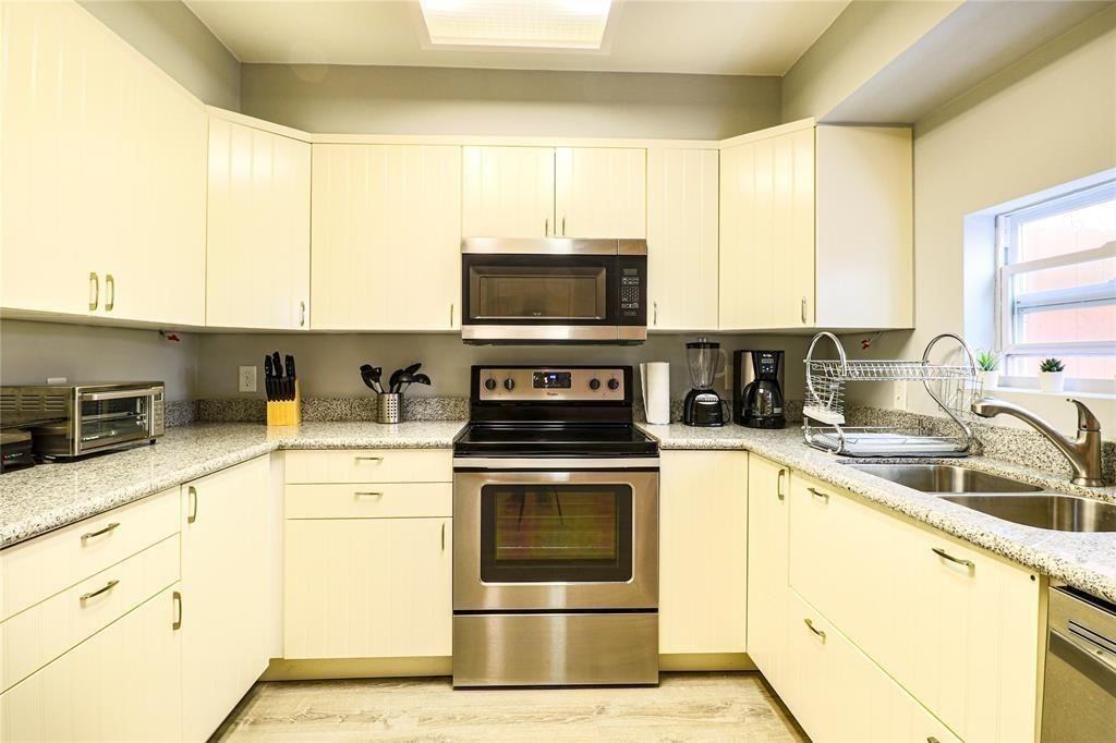 4724 Post Oak Timber Drive #47248-65 - Photo 4 of 21